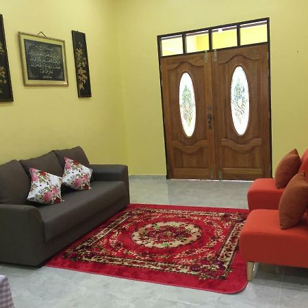 Homestay Talina Kuala Terengganu Bagian luar foto