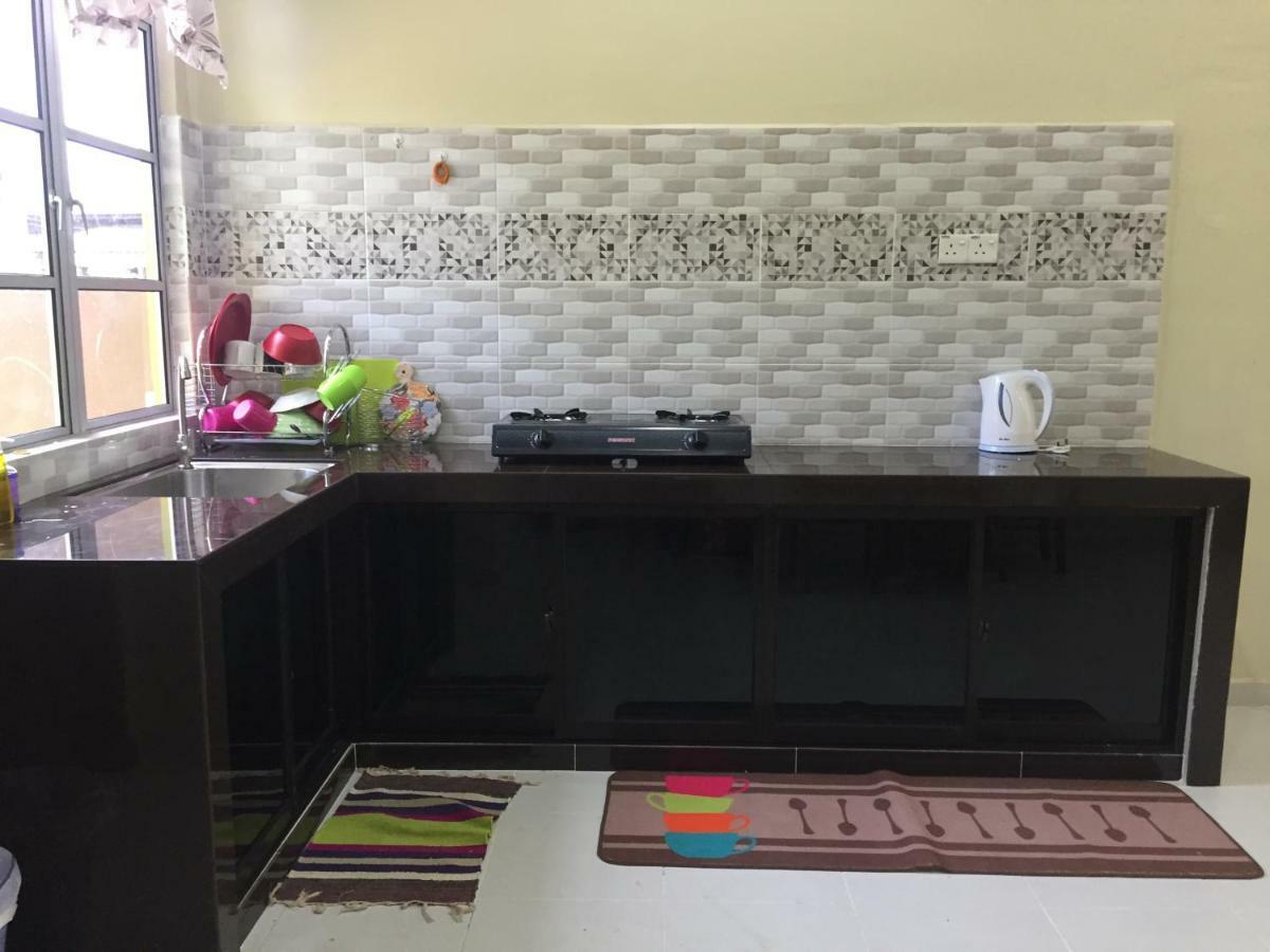 Homestay Talina Kuala Terengganu Bagian luar foto