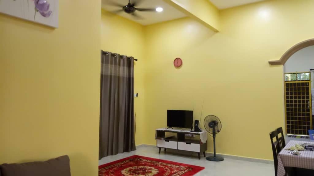 Homestay Talina Kuala Terengganu Bagian luar foto